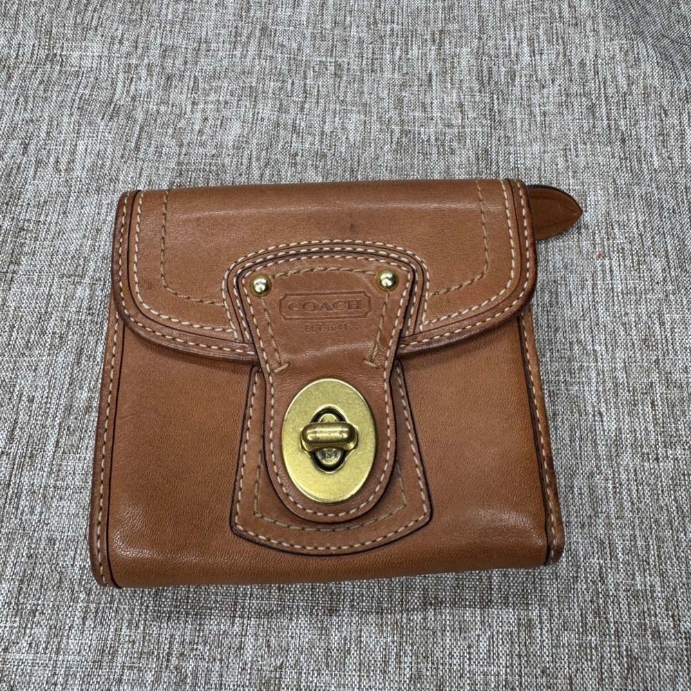 Coach Tan Leather Trifold Wallet Turnlock Brass Hardware Legacy Vintage